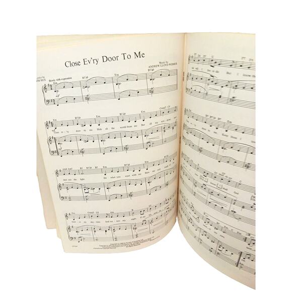 Joseph and the Amazing Technicolor Dreamcoat MUSIC BOOK Andrew Lloyd Webber VNTG - Picture 6 of 9